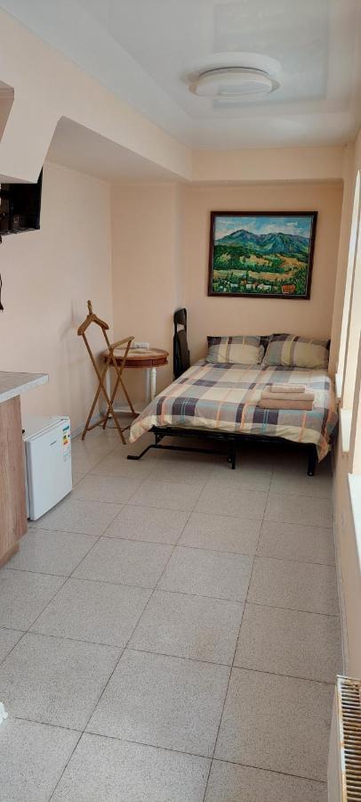 Bunker Best Mini-Hotel Kiev Dış mekan fotoğraf